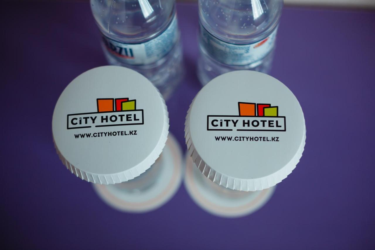 City Hotel Simkent Buitenkant foto